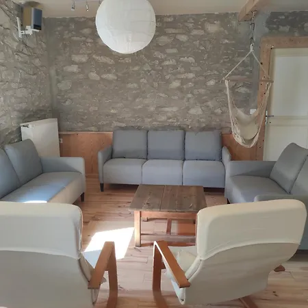 アパート Le Lustou