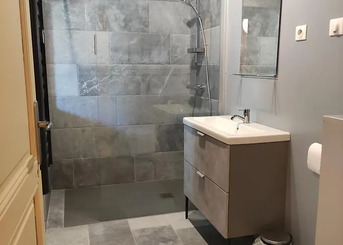 Le Lustou Апартаменты *